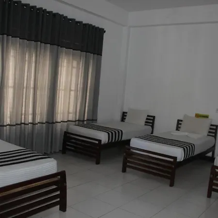 Kings Jay Hotel Ampara Exterior photo