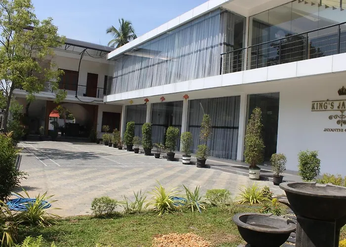 Kings Jay Hotel